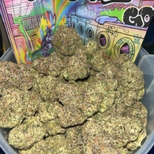 The 41 Unicornz strain offers a rare combination of eye-catching visuals, sweet flavors, and strong, long-lasting hybrid effects.